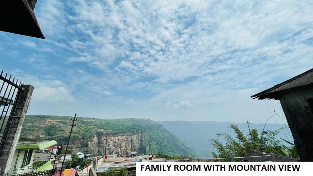 Odyssey'S Pateng Homestay, Cherrapunji Exterior foto